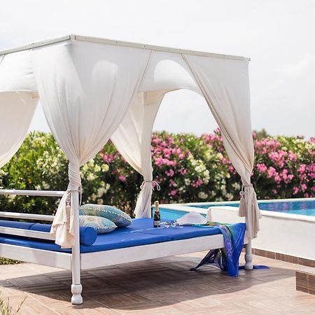 White Blue Villa Лакания Экстерьер фото